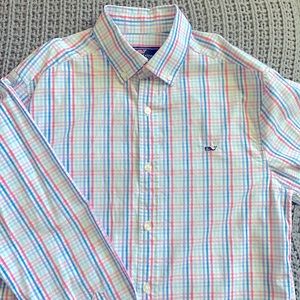Men’s Vineyard Vines Button Down Whale Shirt.
